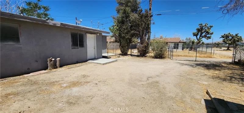 6963 Tamarisk Avenue B