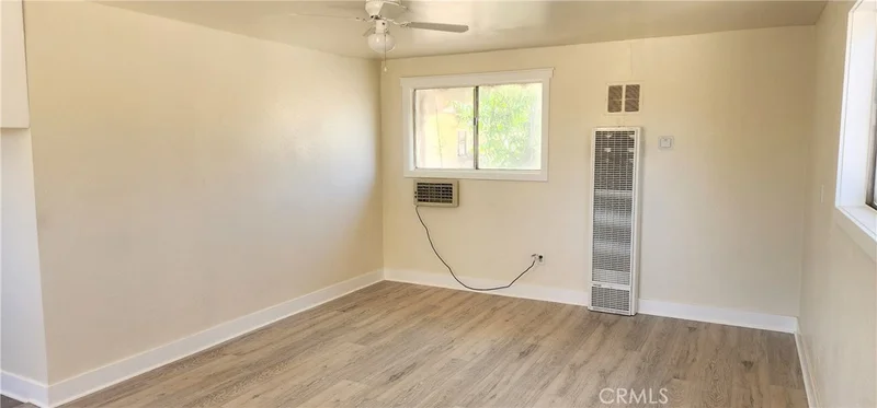 6963 Tamarisk Avenue B photo 2