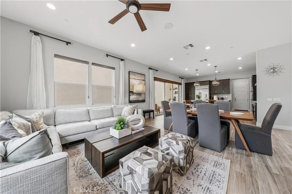 Interior 2