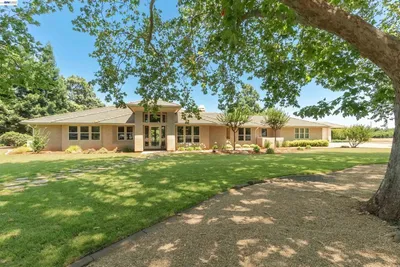 10055 Justamere Ln