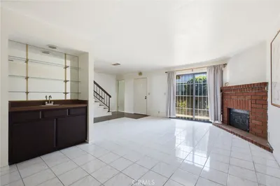 506 Pomelo Avenue C photo 2