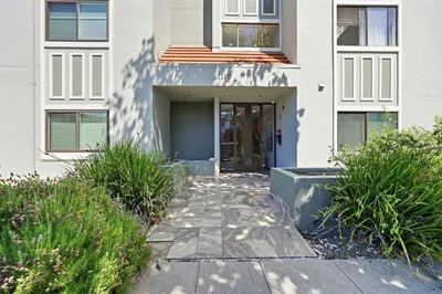 1110 Bayswater Avenue 303