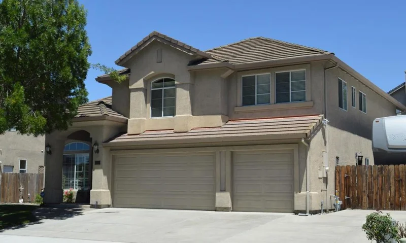 1121 Cypress Street photo 2