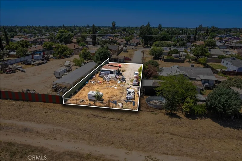 1 N Bridge Street, Visalia, CA 93291