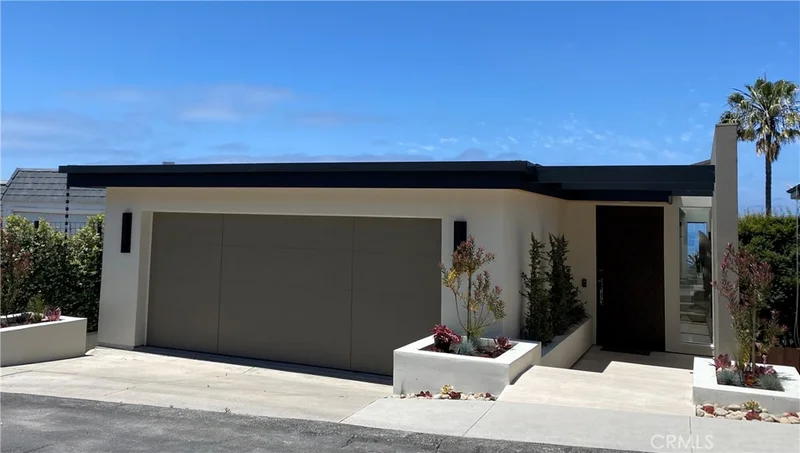 835 La Mirada Street