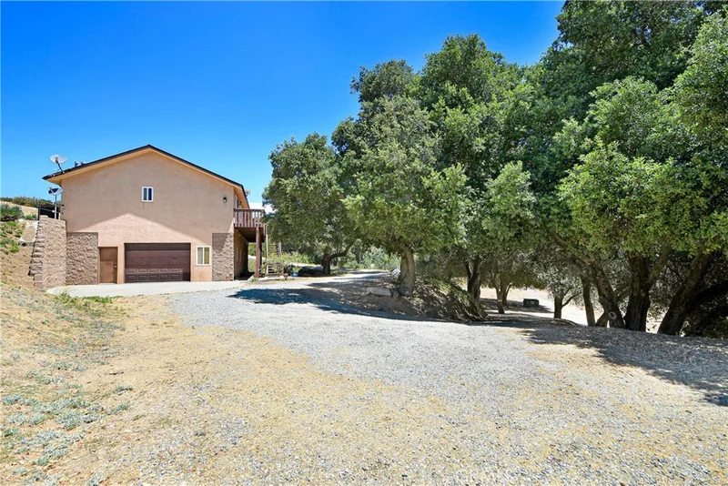 Photo 2 of 16789 Valley Hi