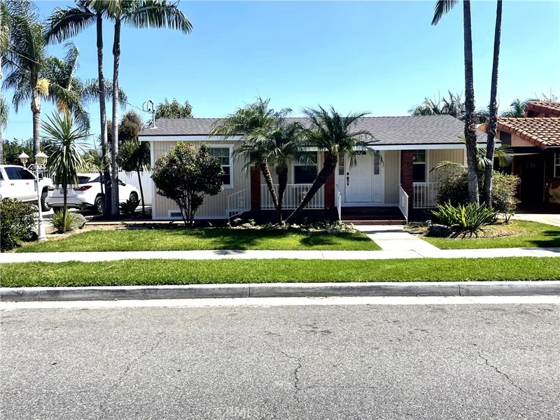 9488 Foster, Bellflower, CA 90706