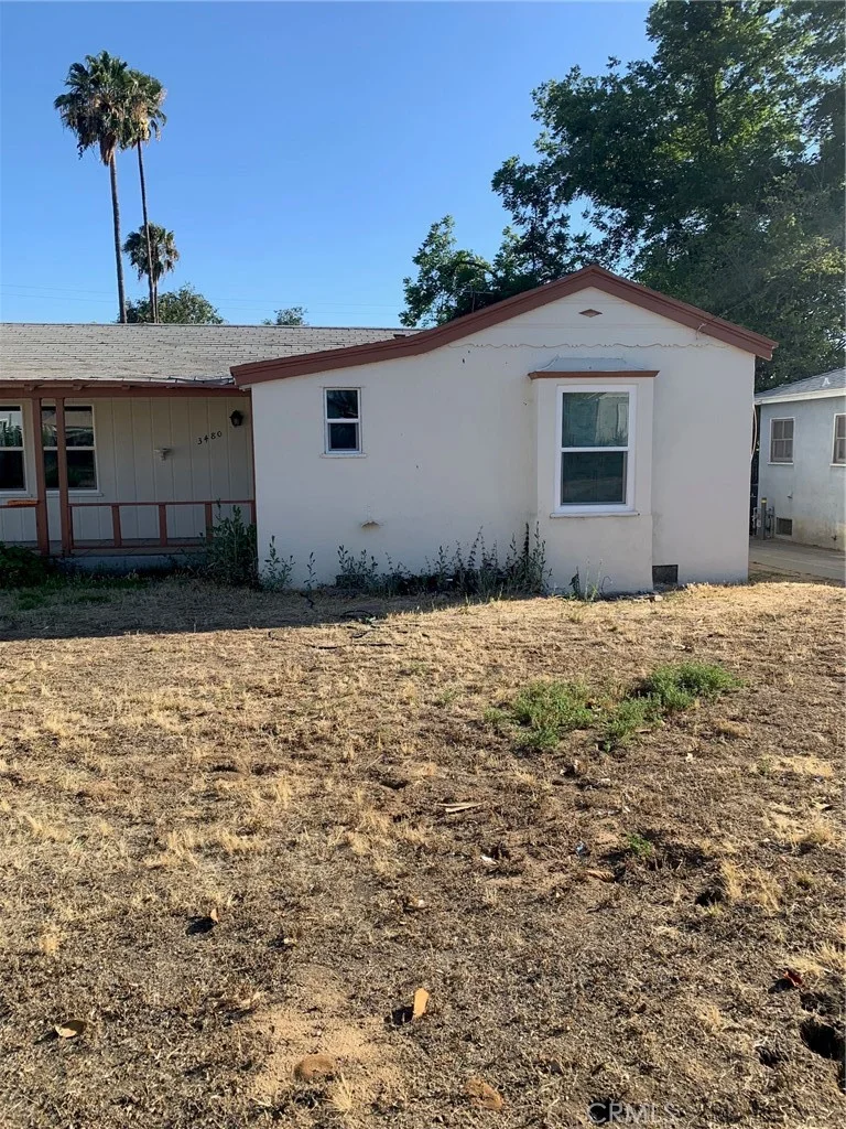 3480 Russell Street, Riverside, CA 92501