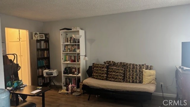Interior 3