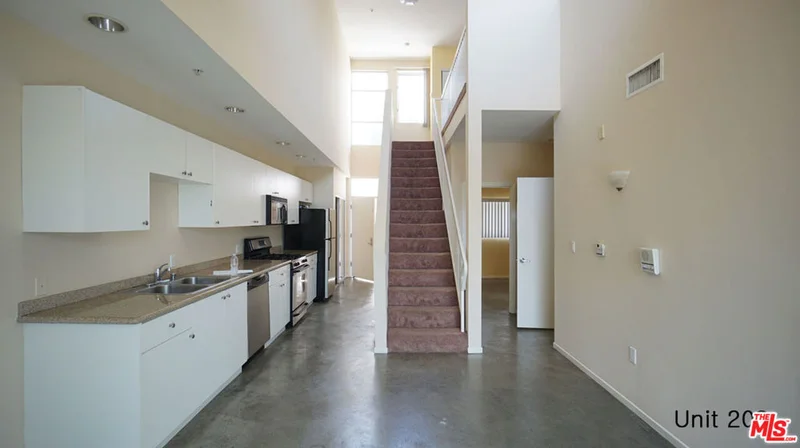 922 W 23Rd Street 209