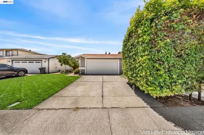 1718 Daniel Ct