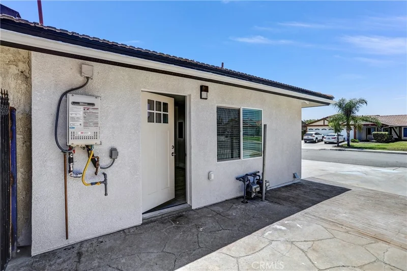 857 S Idyllwild Unit #2 Avenue 2, Rialto, CA 92376
