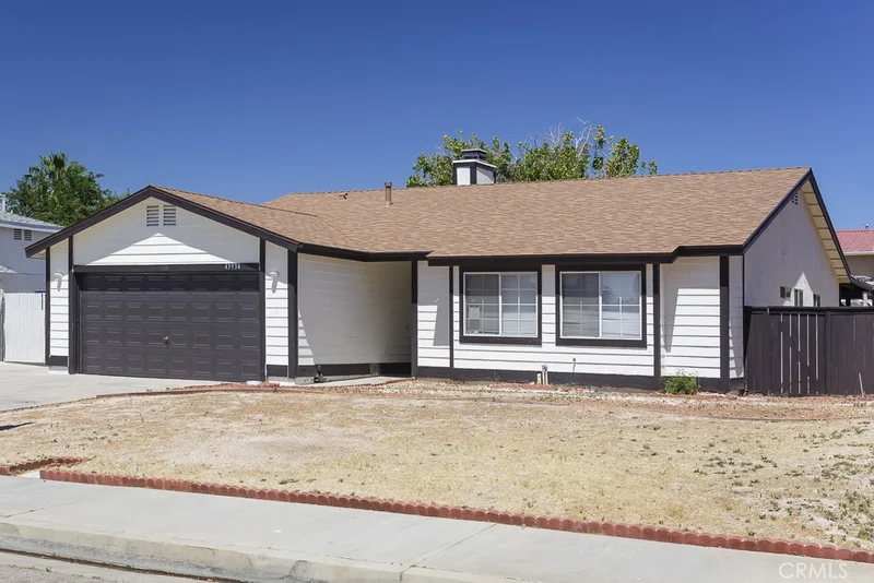 43934 Palm Vista Avenue photo 2