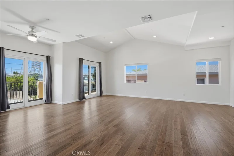 2515 Carnegie Lane A photo 2