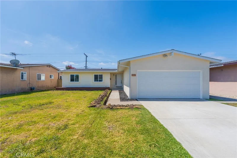 9230 Larkspur