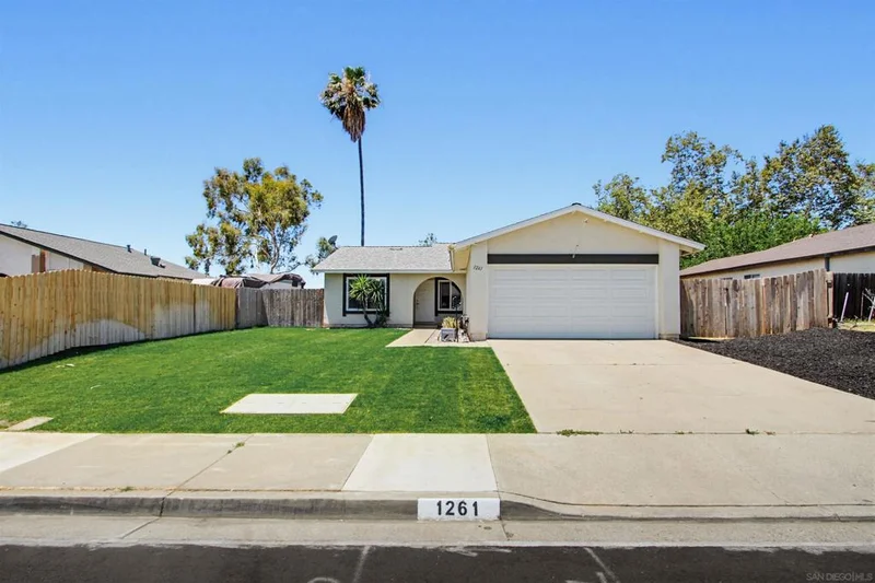 1261 Conway Dr