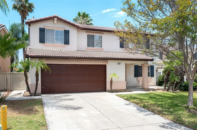 44713 Longfellow Avenue photo 2