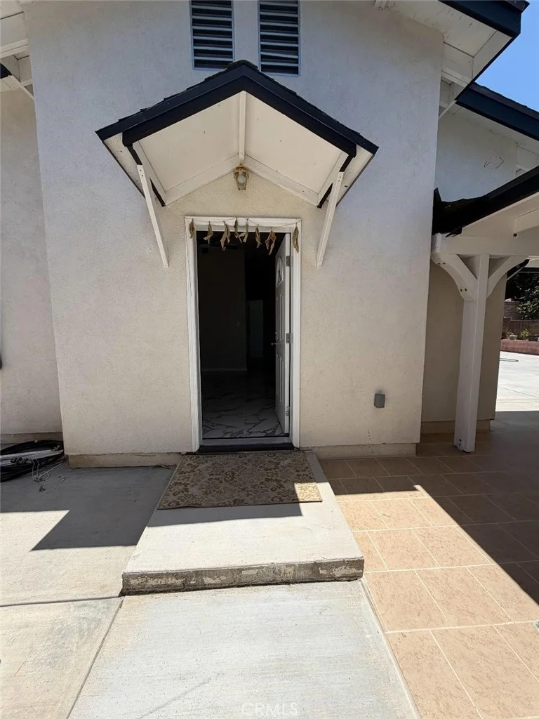 10600 Hillview