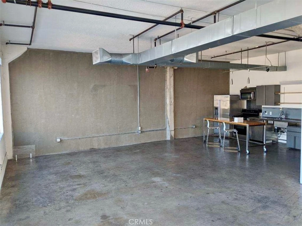 Interior 4