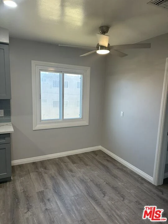 Interior 4