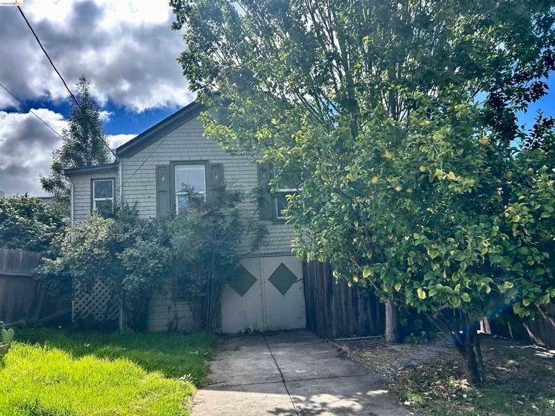 2044 Austin, Oakland, CA 94601