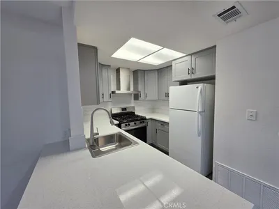 44036 25th W photo 2