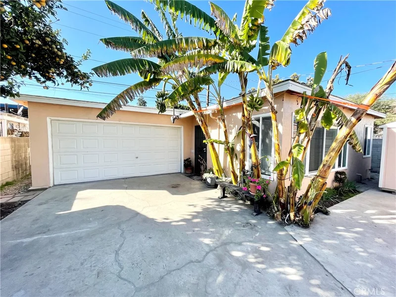 3313 Adriatic Avenue, Long Beach, CA 90810