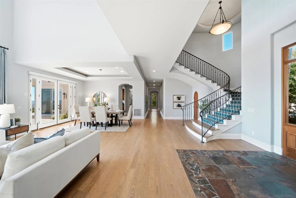 Interior 1