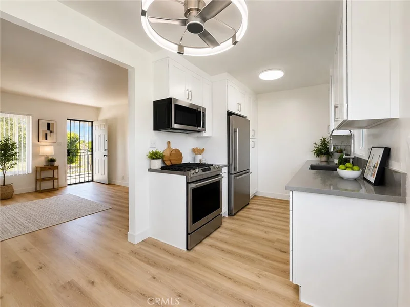 15915 1/2 Orizaba Avenue, Paramount, CA 90723
