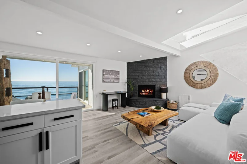 25154 Malibu Road 2