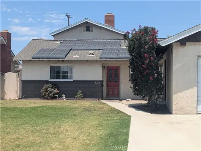 8252 Fontainbleau Way photo 2