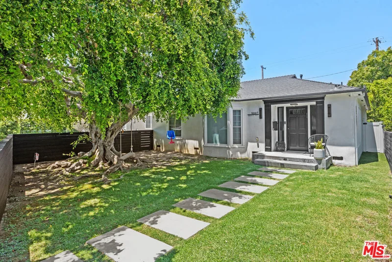 9007 David Avenue, Los Angeles, CA 90034