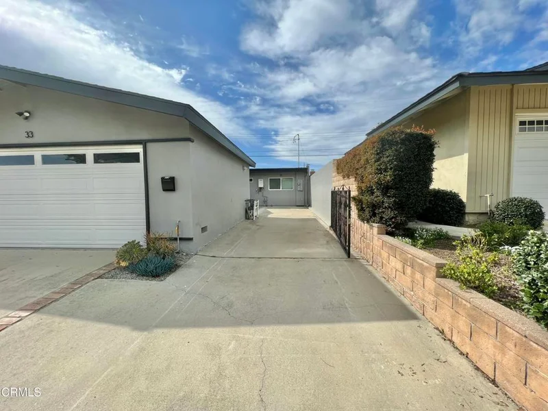 35 San Benito Avenue, Ventura, CA 93004