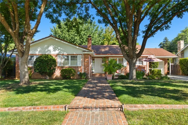 1192 Manchester, Chico, CA 95926