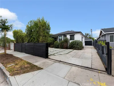 1021 E 65th Street