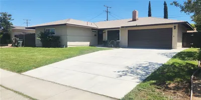 360 E Rancho Road photo 2