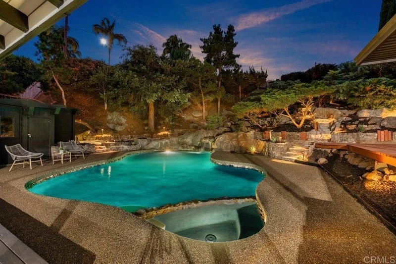 667 Crescent Lane