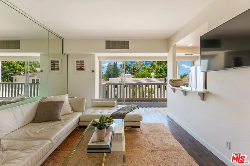 Photo 2 of 999 N Doheny Drive 211