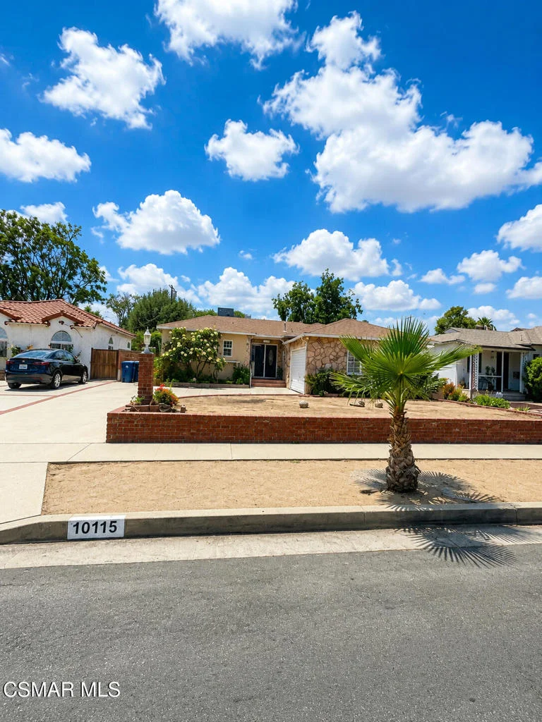 10115 Noble Avenue, San Fernando, CA 91345