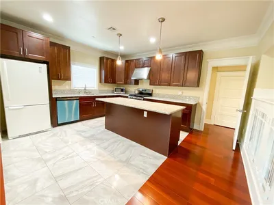 113 Sunset Avenue photo 2
