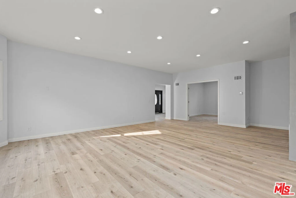 Interior 2