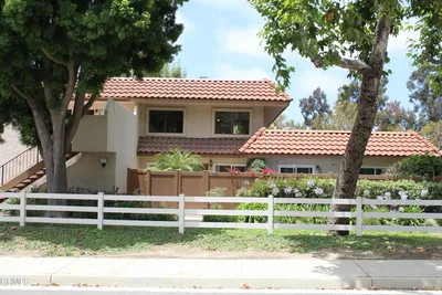 734 Yeats Lane photo 2