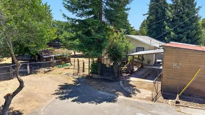 82 Doering Lane