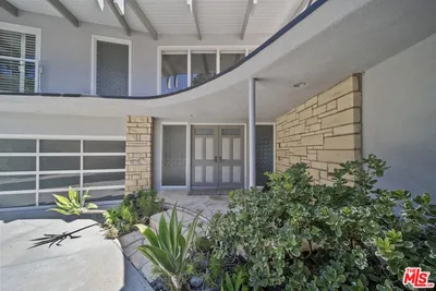 4620 Balboa Avenue photo 2