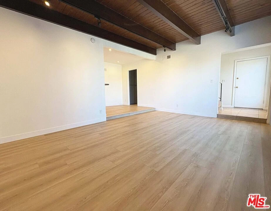 Interior 2