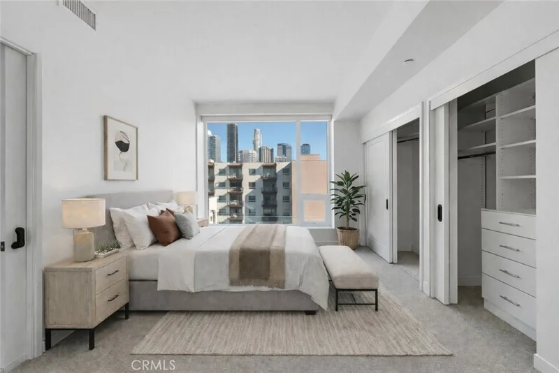 1050 S Grand Avenue 708, Los Angeles, CA 90015