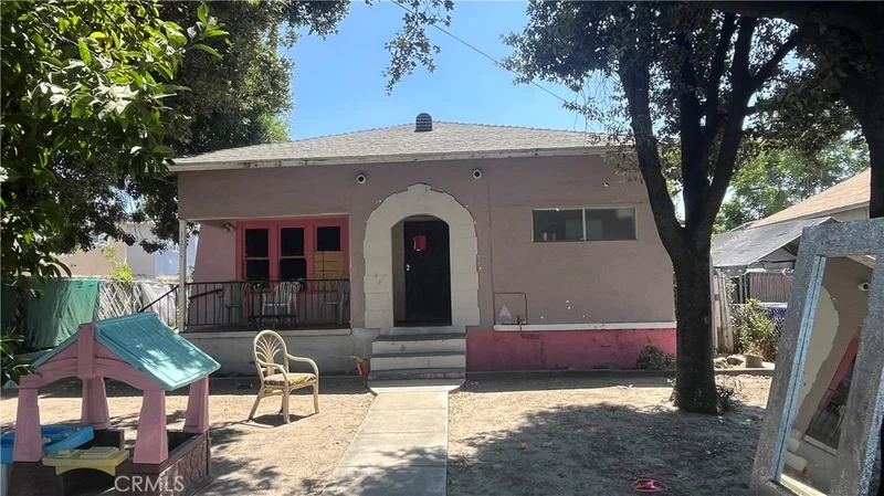 1259 N Mountain View, San Bernardino, CA 92405