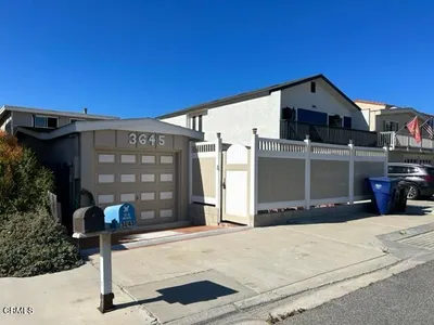 3645 Sunset Lane photo 2