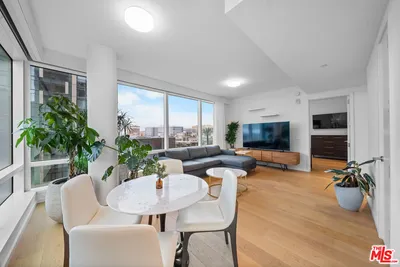 877 Francisco Street 1128 photo 2