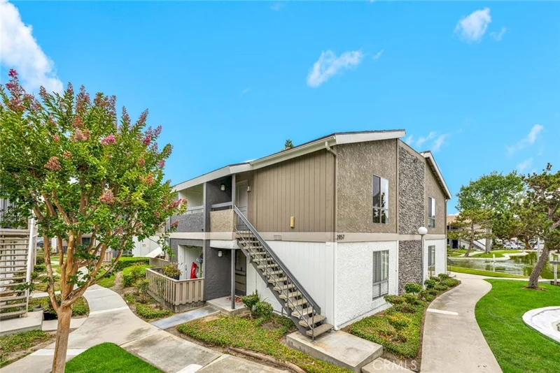 2857 S Fairview Street J, Santa Ana, CA 92704